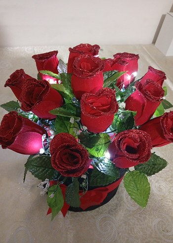 Kırmızı Güllü Dekoratif Hediye Kutusu - Görsel 4