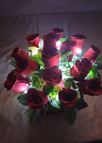 Kırmızı Güllü Dekoratif Hediye Kutusu - Görsel 6