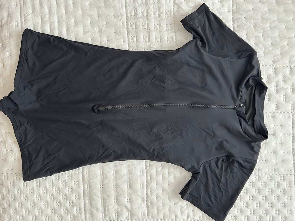 Siyah Kısa Kollu Fermuarlı Jumpsuit - Görsel 3