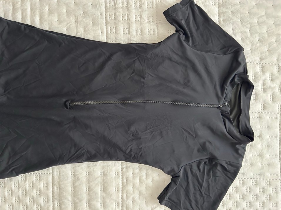 Siyah Kısa Kollu Fermuarlı Jumpsuit - Görsel 2