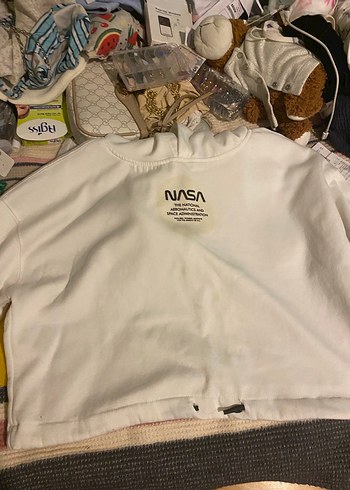 Beyaz NASA Baskılı Kadın Sweatshirt