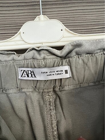 Zara Açık Yeşil Pantolon