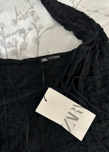 zara siyah ipli bluz - Görsel 2