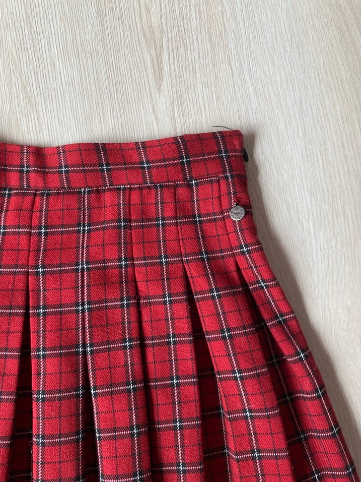 Kırmızı Pileli Mini Etek - Görsel 3