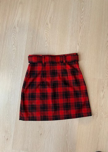 Kemerli Kırmızı Ekose Kısa Etek - Görsel 2