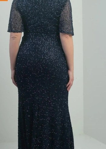 V Yaka Önü Düğüm Detaylı Boncuk İşlemeli Abiye Elbise - Görsel 3