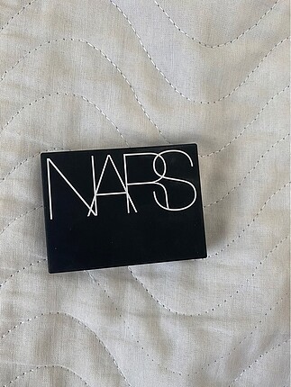 Nars far