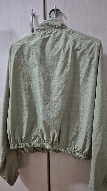 Bershka ince yağmurluk  - Görsel 10