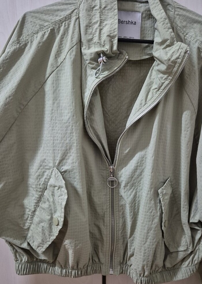 Bershka ince yağmurluk  - Görsel 2