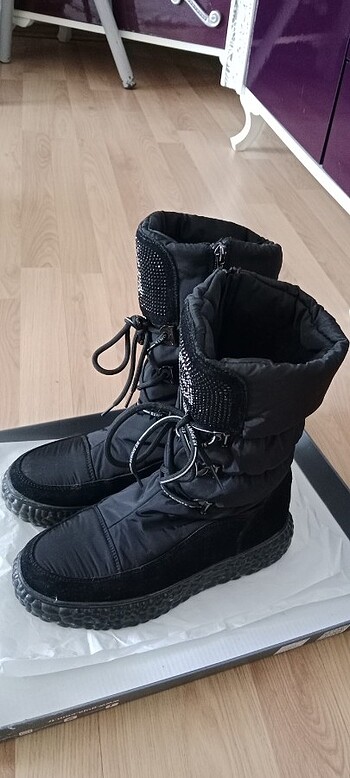 Diğer Kadın bot sıfırdan farksiz