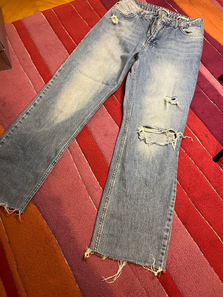 Mavi Yırtık Detaylı Salaş Denim Jean - Görsel 2