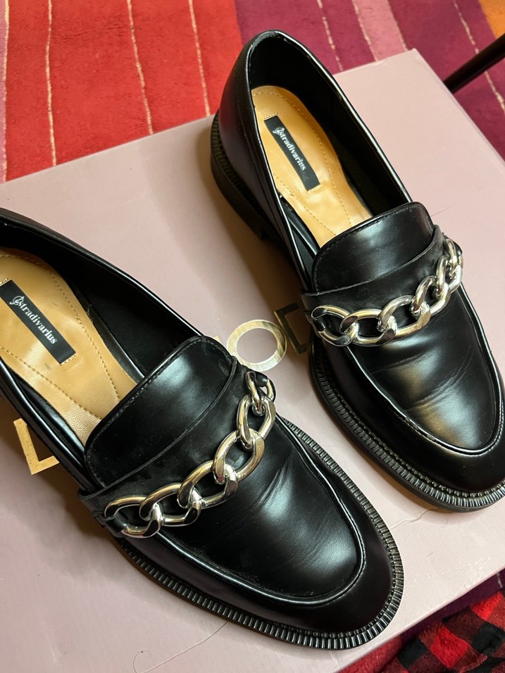 Stradivarius zincir detaylı makosen loafer - Görsel 4