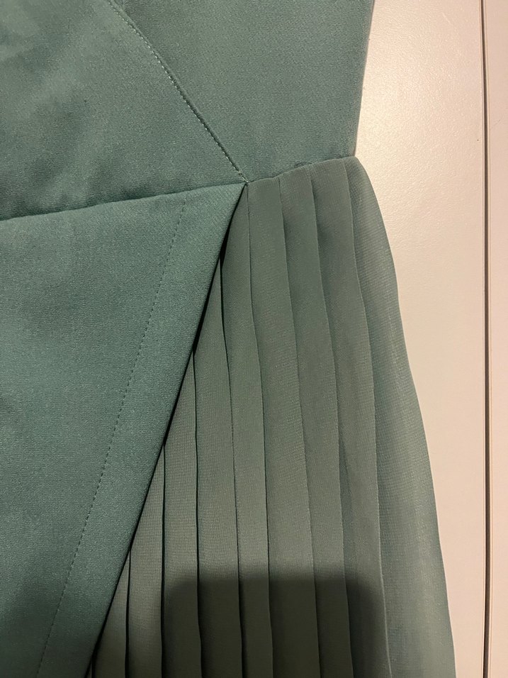 Yeşil Pilili V Yaka Kolsuz Elbise - Görsel 2