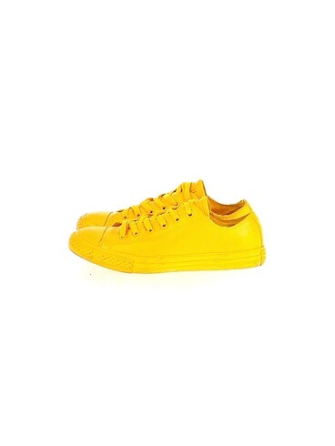 Converse Spor Ayakkabı %70 İndirimli.