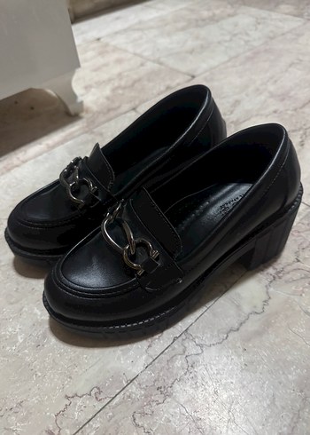 Diğer Klasik Tokalı Kadın Loafer