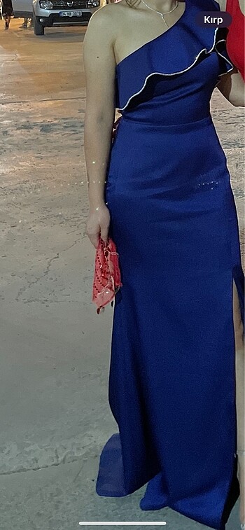Balık model yakası taşlı yırtmaçlı