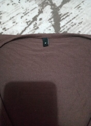 m Beden dekolteli crop