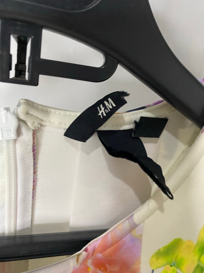 Çiçek Desenli Elbise - Görsel 3