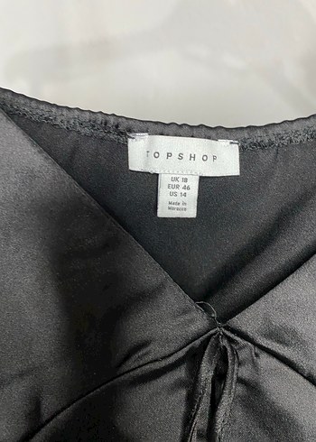 Siyah İnce Askılı Mini V Yakalı Saten Bluz - Görsel 3