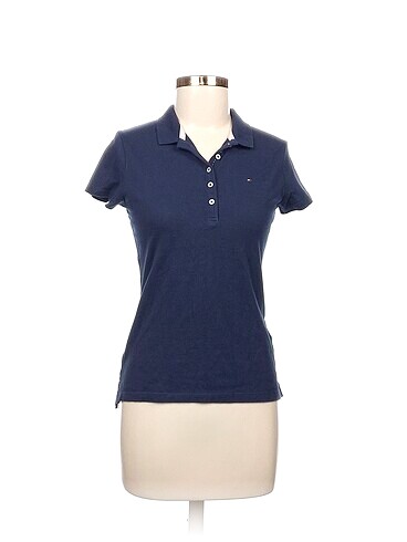 Tommy Hilfiger T-shirt %70 İndirimli.