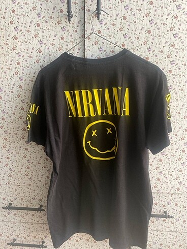 l Beden Nirvana t-shirt