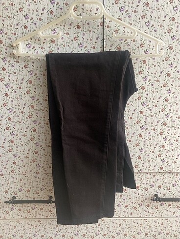 Bershka dar paça siyah pantolon
