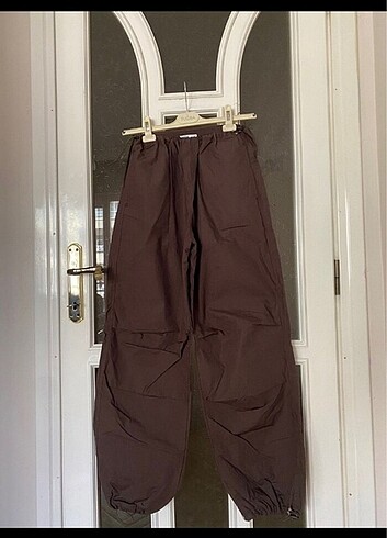 Kahverengi kargo pantalon