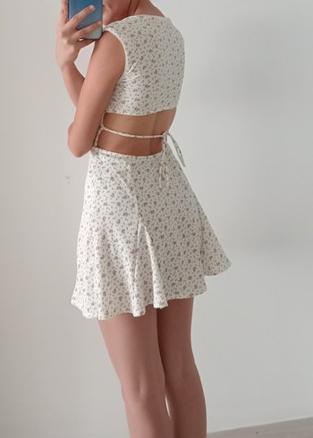 Bershka Elbise