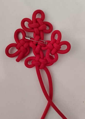 Zara Çin/kore tarzı broş.