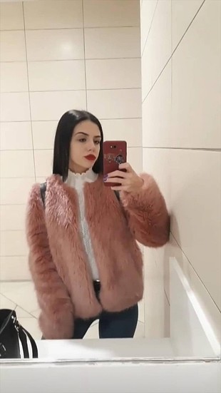 Pembe kürk