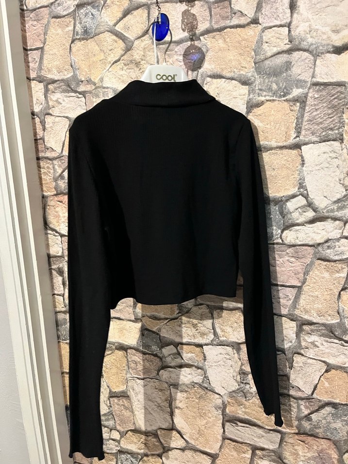 Siyah Fermuarlı Kısa Kesim Kadın Ceket - Görsel 4