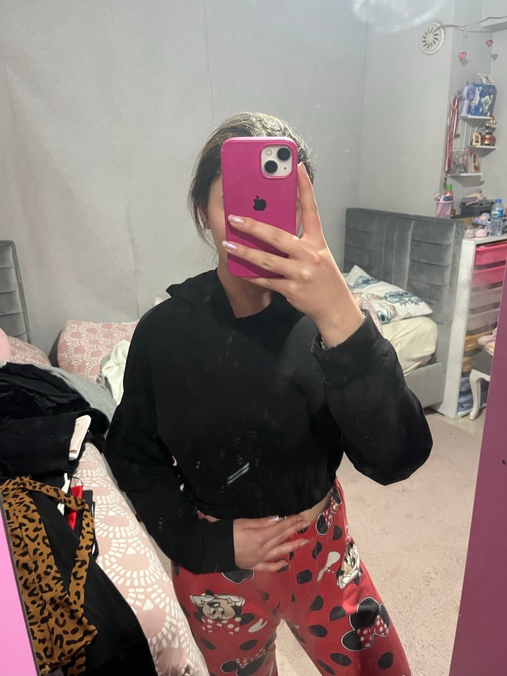 Siyah Mini Crop Sweatshirt - Görsel 4