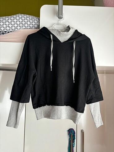 Siyah sweatshirt