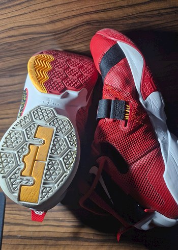 Lebron James Basketbol Ayakkabısı - Görsel 4