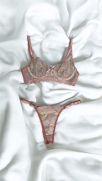 Bralet takım
