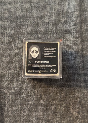 Huda Beauty Siyah Koyu Pudra - Görsel 3