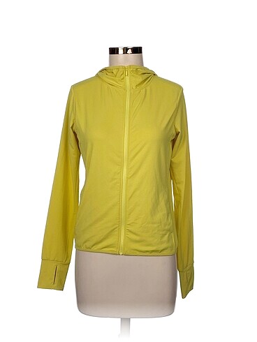 Uniqlo Spor Dış Giyim %70 İndirimli.