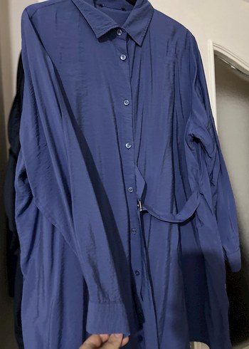 Düğmeli Mavi Keten tesettür Gömlek - Görsel 3