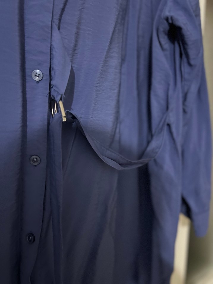 Düğmeli Mavi Keten tesettür Gömlek - Görsel 4