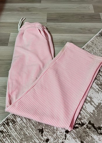 Pembe Pilili Kadın Pamuk Pantolon