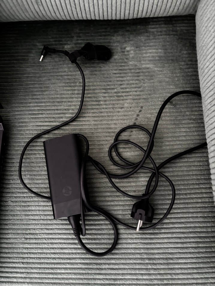 Siyah HP Omen 17 Laptop - Görsel 4