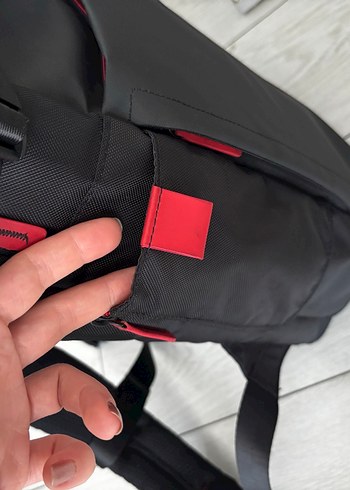 Siyah HP OMEN 17.3 inç Sırt Çantası - Görsel 5