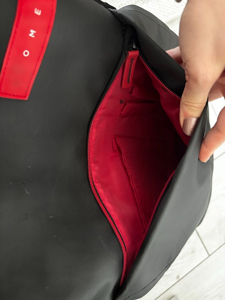 Siyah HP OMEN 17.3 inç Sırt Çantası - Görsel 2