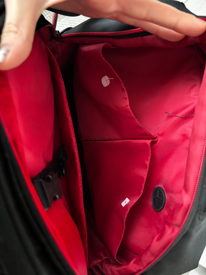 Siyah HP OMEN 17.3 inç Sırt Çantası - Görsel 3