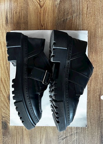 Siyah Deri Tokalı Kadın Loafer - Görsel 2