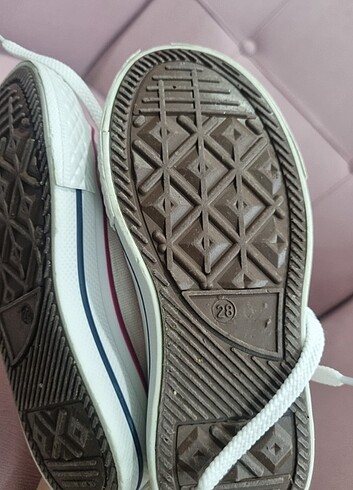 28 Beden beyaz Renk Beyaz converse
