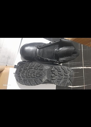 gerçek deri erkek bot - Görsel 2