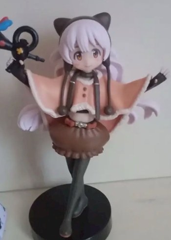 Madoka Momoe Nagisa Anime Figürü