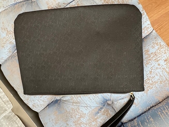 Vakko Vakko clutch