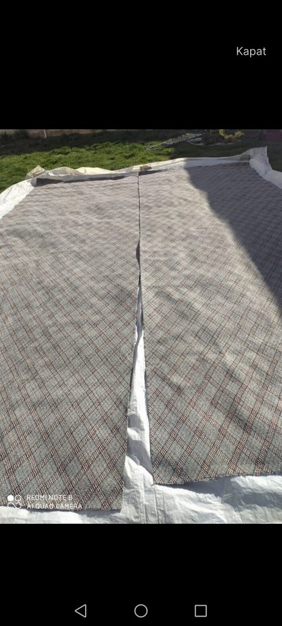 Kahverengi ve Gri Kareli Yatak Örtüsü - Görsel 4